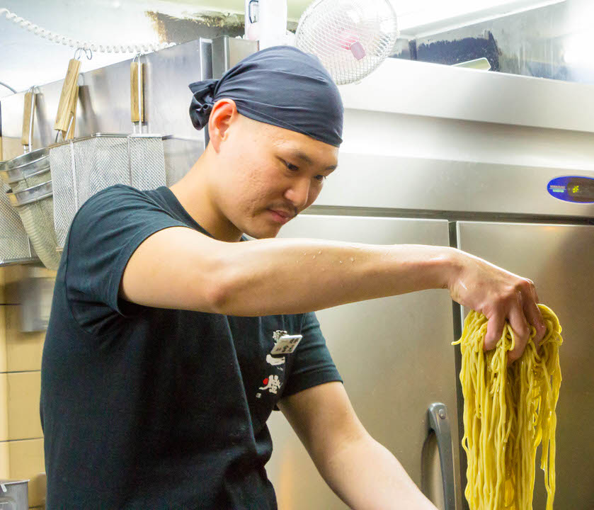 つけ麺の食べ方 写真2