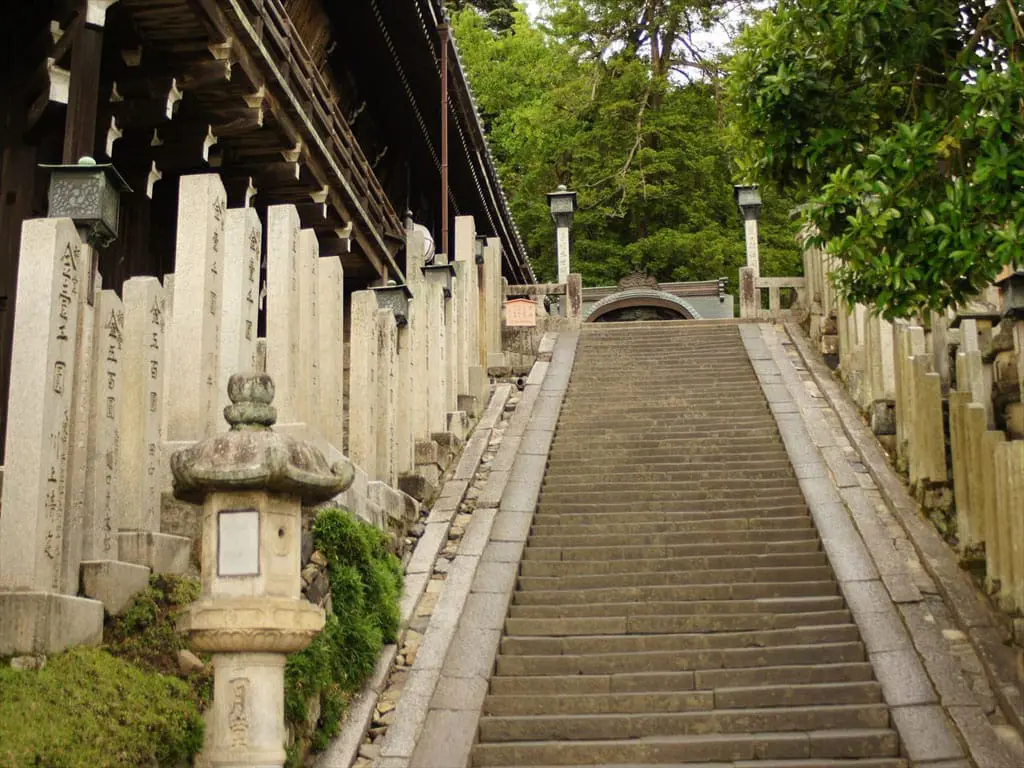 前往东大寺二月堂，独占奈良绝景！