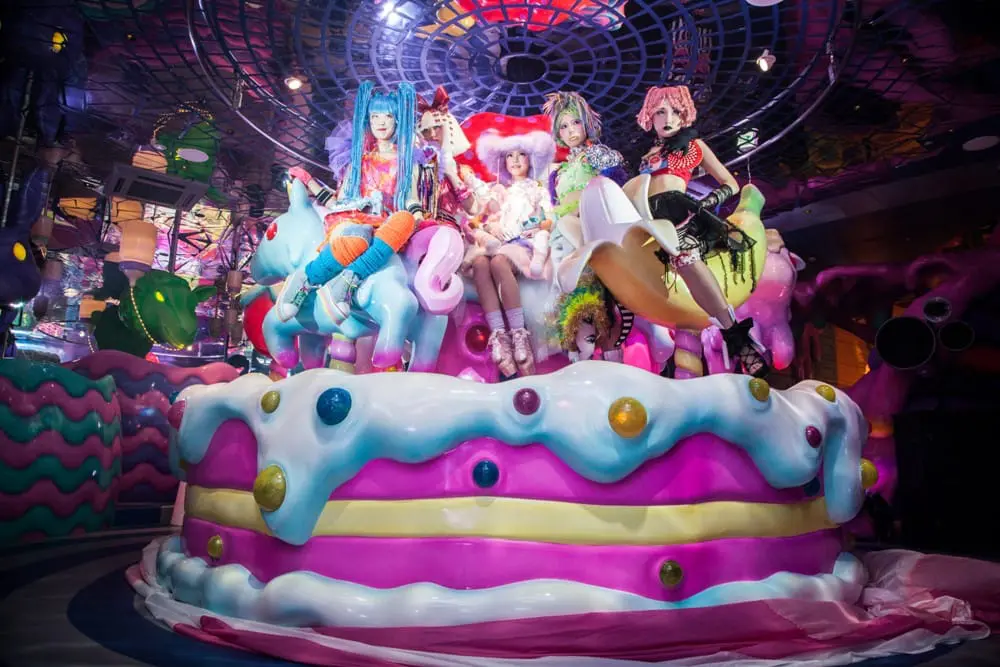 原宿の新名所！KAWAII MONSTER CAFE HARAJUKU - 日本の観光