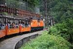 黒部峡谷トロッコ電車に乗って、富山県の雄大な自然を堪能!