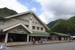 黒部峡谷トロッコ電車に乗って、富山県の雄大な自然を堪能!