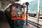 黒部峡谷トロッコ電車に乗って、富山県の雄大な自然を堪能!