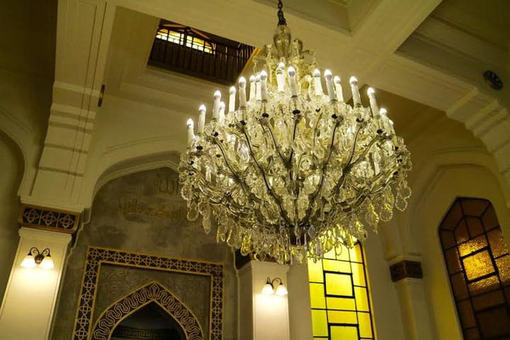 Mengunjungi Masjid Islam Pertama di Jepang, Kobe Muslim Mosque