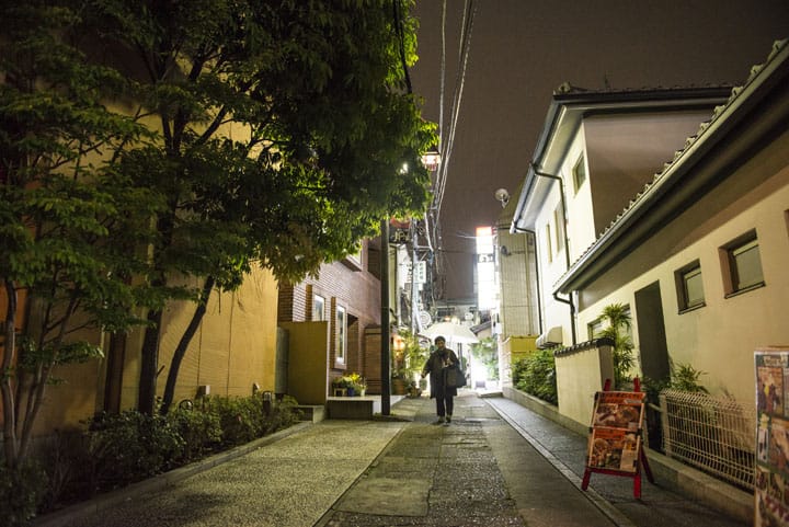 ~夜(よる)の鎌倉(かまくら)~昼(ひる)は 見(み)ることが できません。鎌倉(かまくら)の 本当(ほんとう)の 顔(かお)