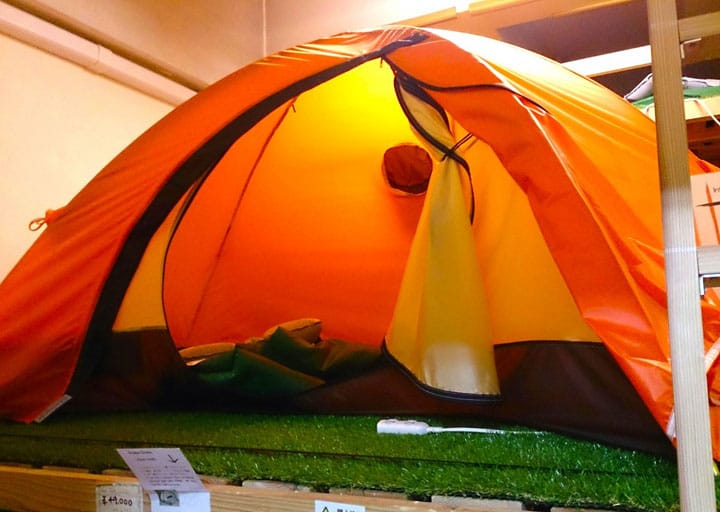 สัมผัสการตั้งแคมป์ในร่มที่「Japonica Lodge」ย่านอาซากุสะ