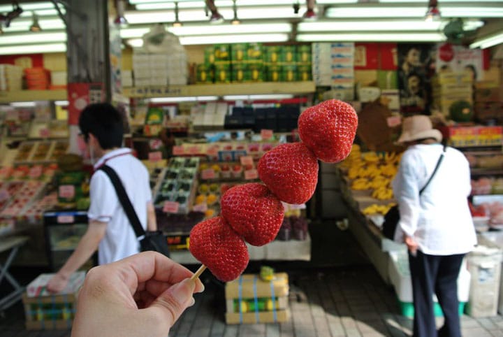 Harganya Cuma 200 Yen per Tusuk! Buah Enak di Jepang, Ya Hyakkaen !