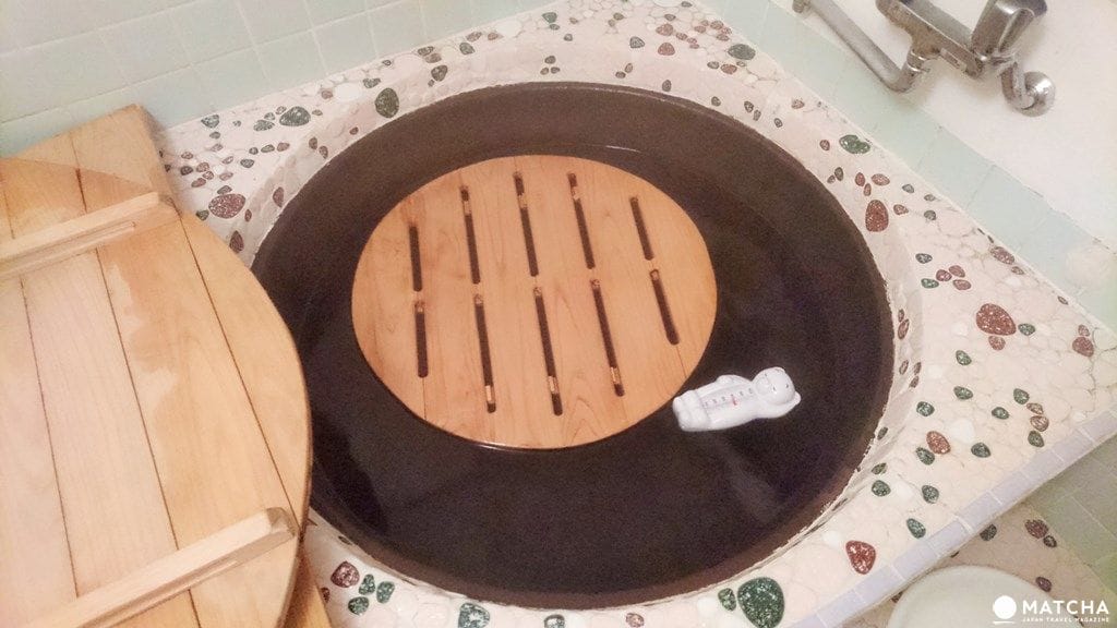 【篠山モデルコース】800年の伝統をもつ丹波焼を体験し、古民家に泊まり、窯元を自転車で巡る旅
