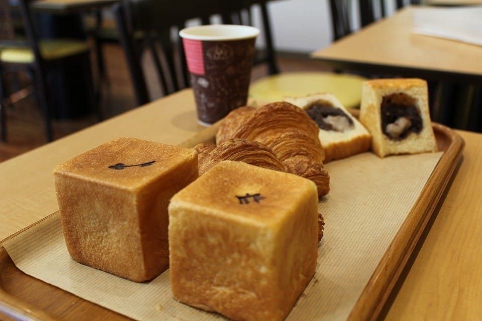 鎌倉麵包小吃「豐島屋」