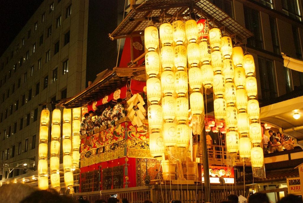 Top 12 Japanese Festivals Throughout The Year You Shouldn't Miss