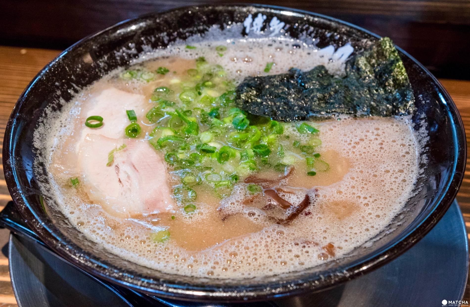 一双の博多ラーメン 日本のラーメンを徹底解説!ラーメンの魅力とその注文方法、食べ方などまとめ