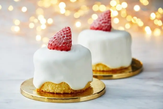 不用排隊了！聖誕節超人氣草莓蛋糕LAWSON就買得到