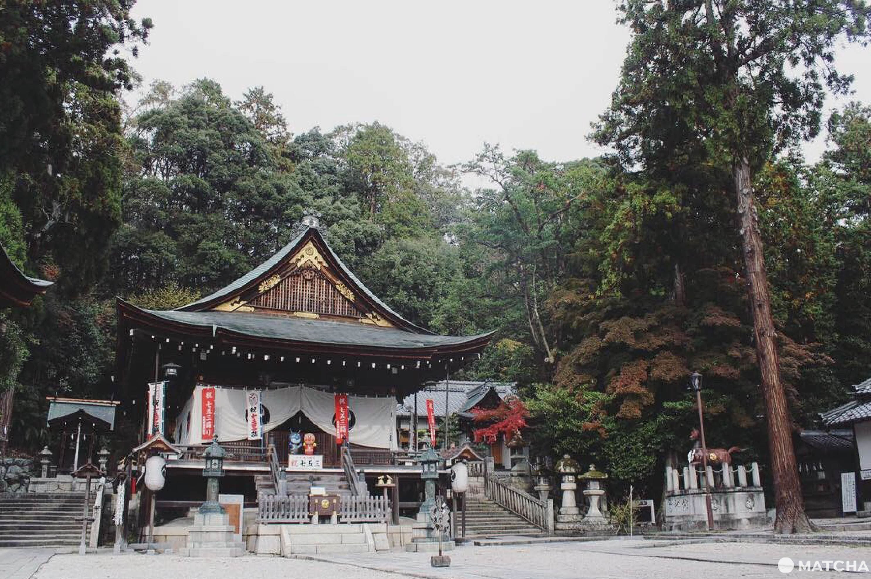 日牟禮八幡宮 日牟禮八幡宮