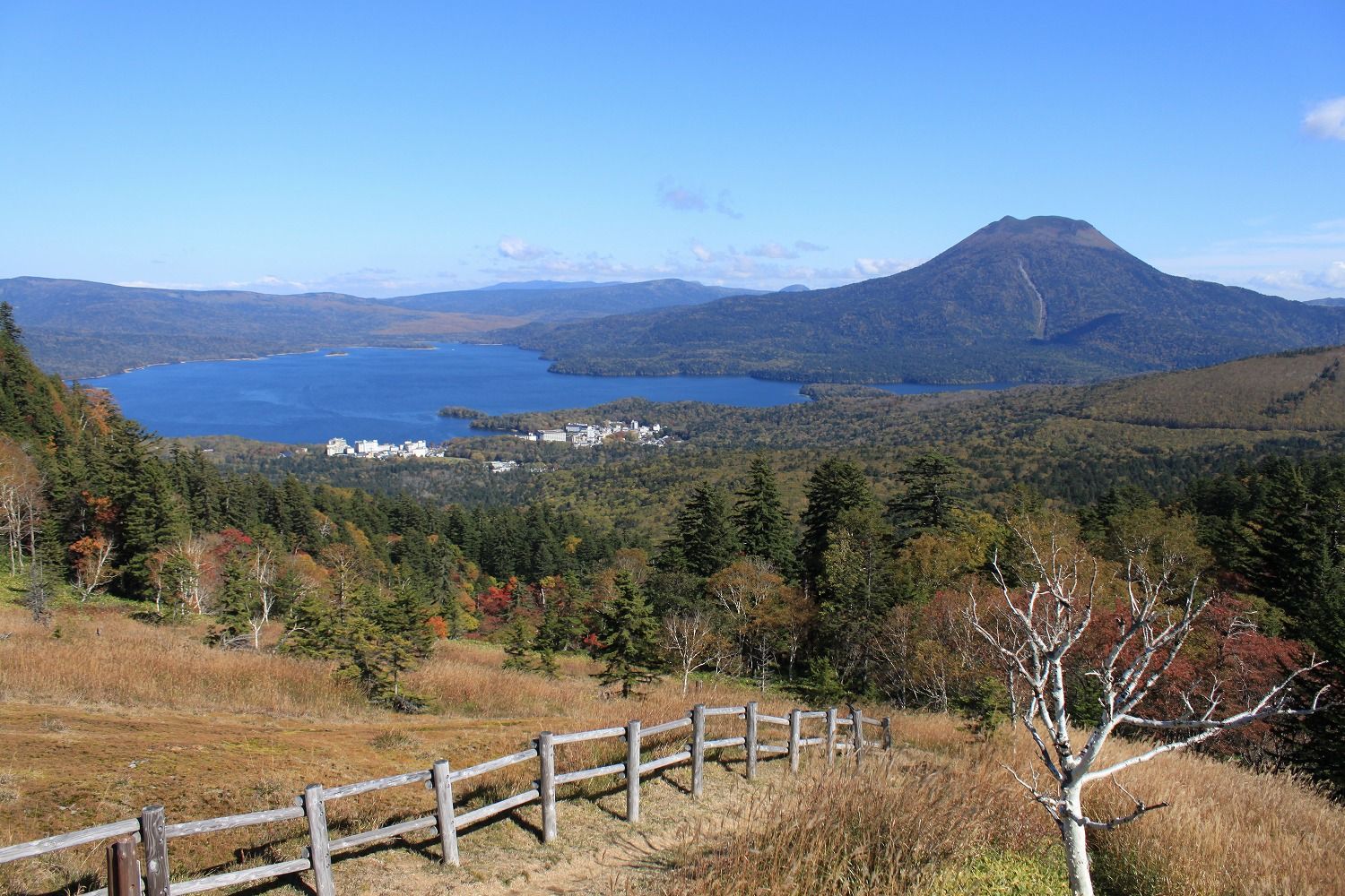 冬の阿寒湖に惚れ惚れ！絶景、温泉、そしてアイヌ文化で北海道の雄大な自然を体感