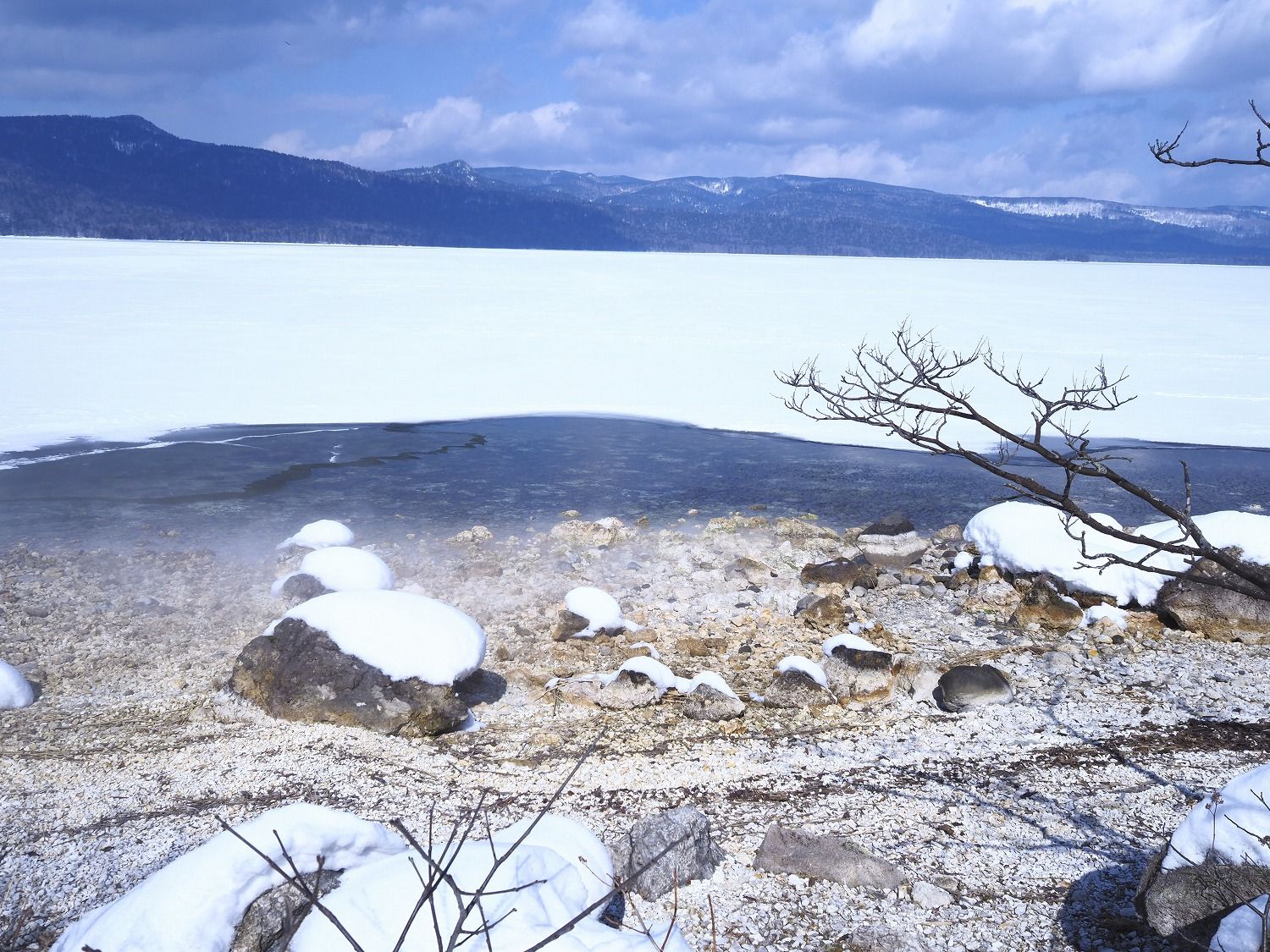 冬の阿寒湖に惚れ惚れ！絶景、温泉、そしてアイヌ文化で北海道の雄大な自然を体感