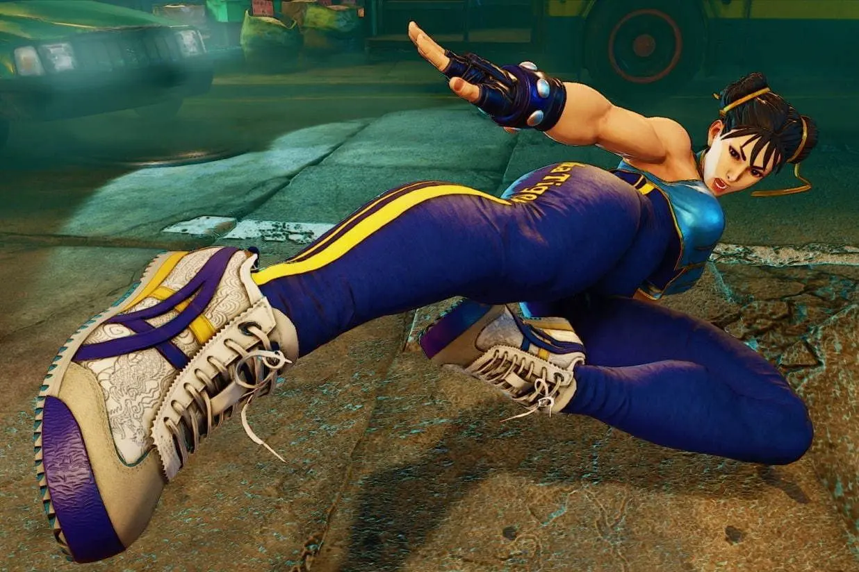 Onitsuka Tiger ลายพิเศษ Street Fighter ลิมิเต็ด 5,000 คู่เท่านั้น