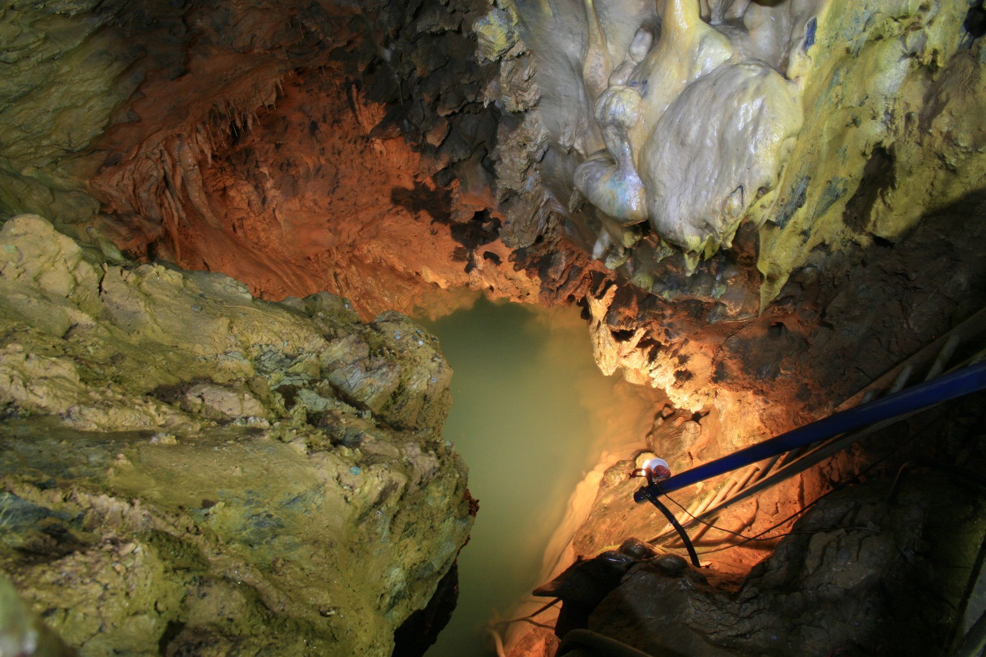 Yugendo Cave）