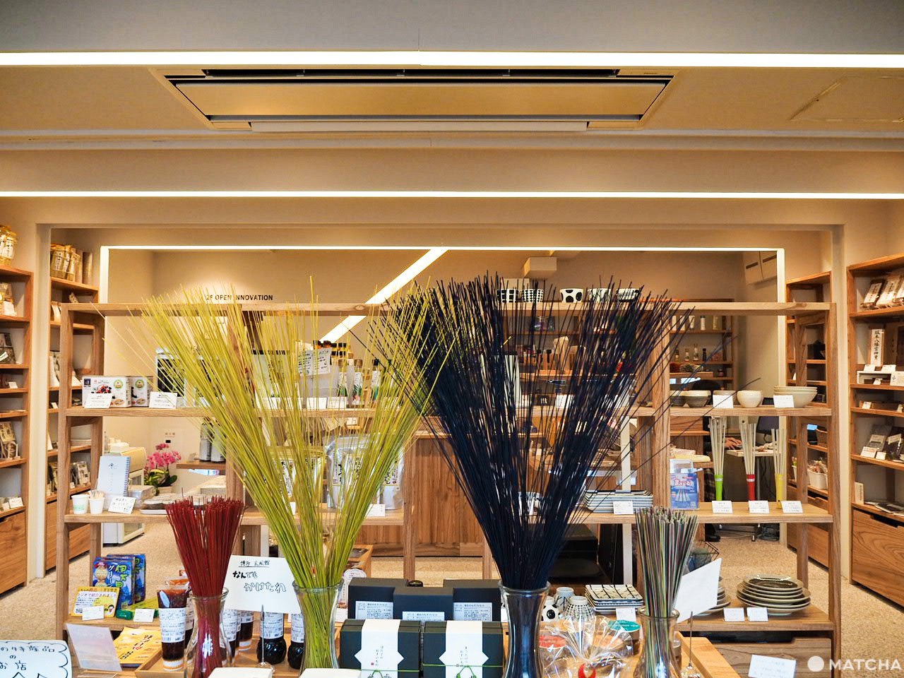九州VOICE 店内