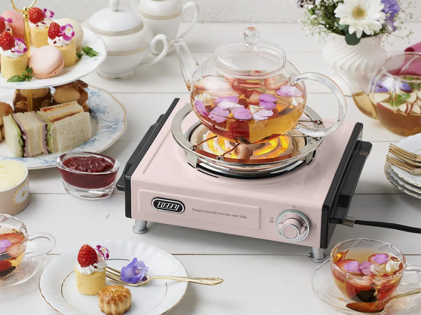 餐桌上的夢幻逸品！「Toffy 馬卡龍色桌上電爐」收服眾少女的心！