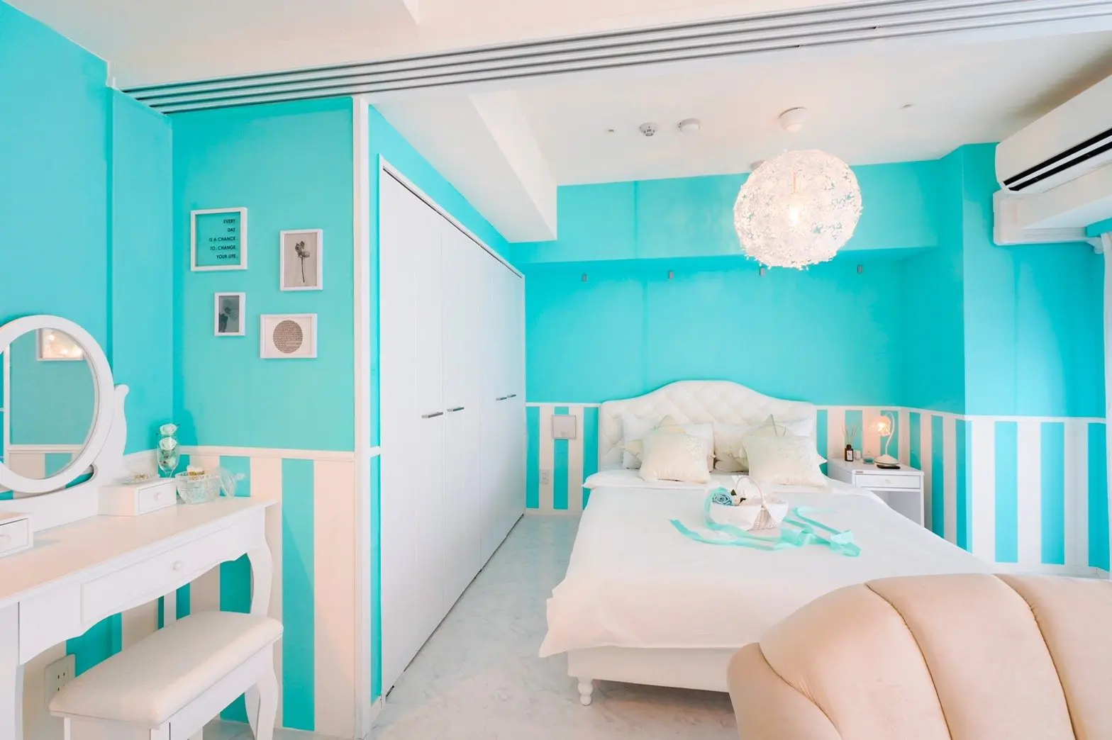 住進蒂芬尼藍的幸福世界！「eos HOTEL」激發你的少女心！
