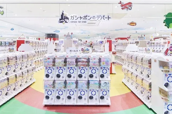 東京「池袋太陽城」世界最大扭蛋百貨！日幣準備好，3千台扭蛋機轉到手軟！