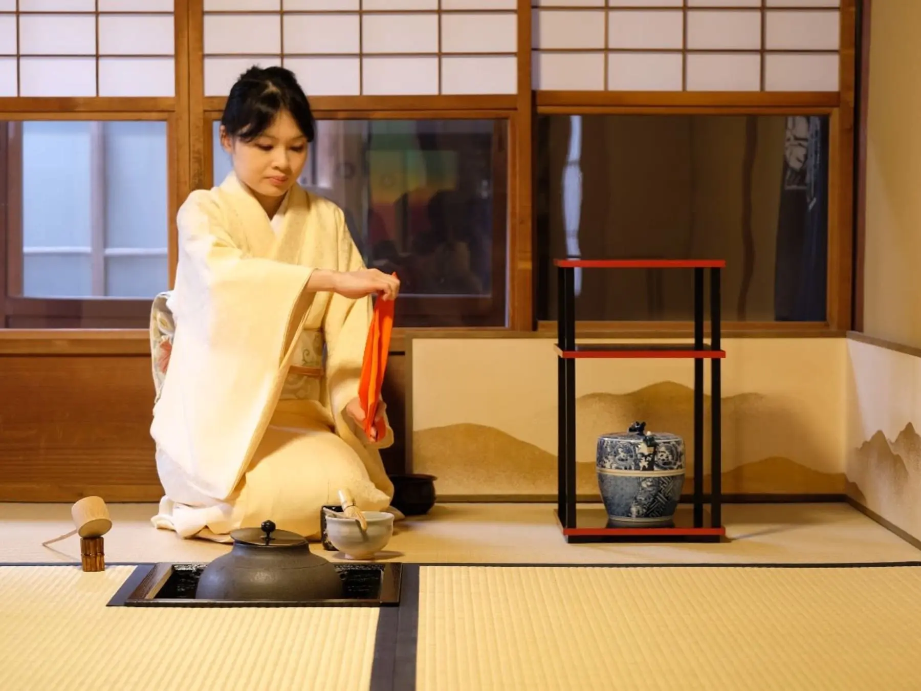 Japanese Tea Ceremony Online! A Workshop by Voyagin