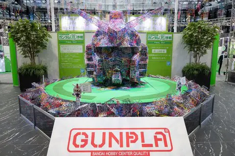 模型組完別急著丟！「鋼彈R作戰FINAL 2021」回收零件框架，成為1/1壯觀鋼彈頭！