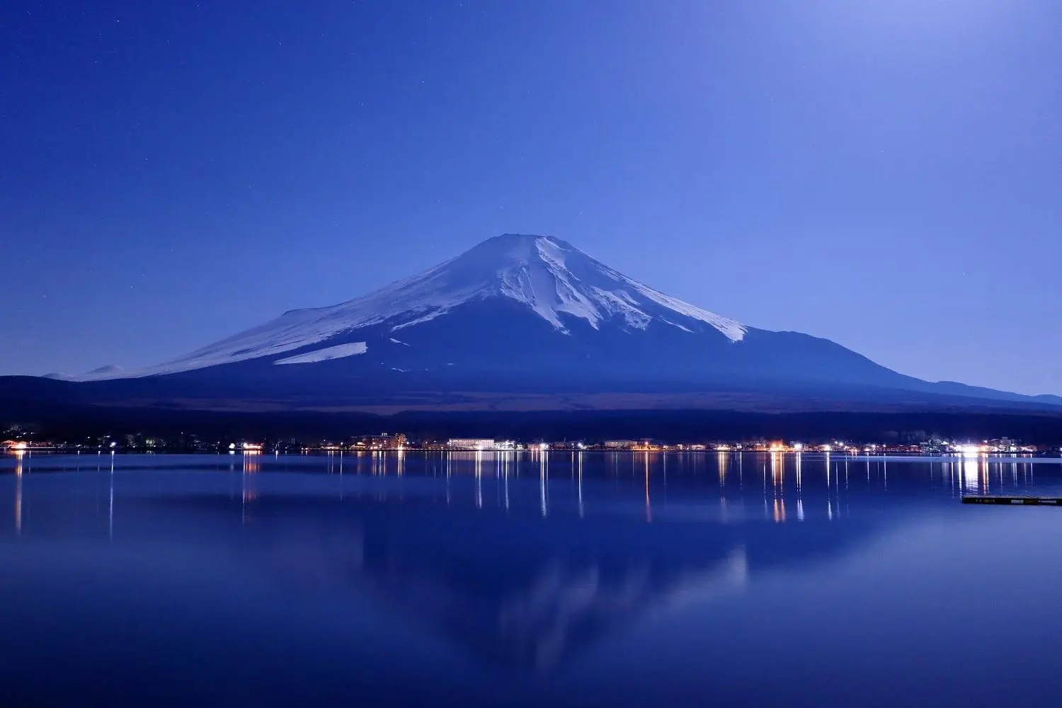 Glamping With Views of Mount Fuji! Piilo asobi & stay by Lake Yamanaka