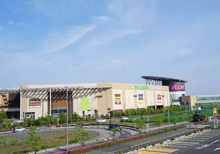 AEON LakeTown