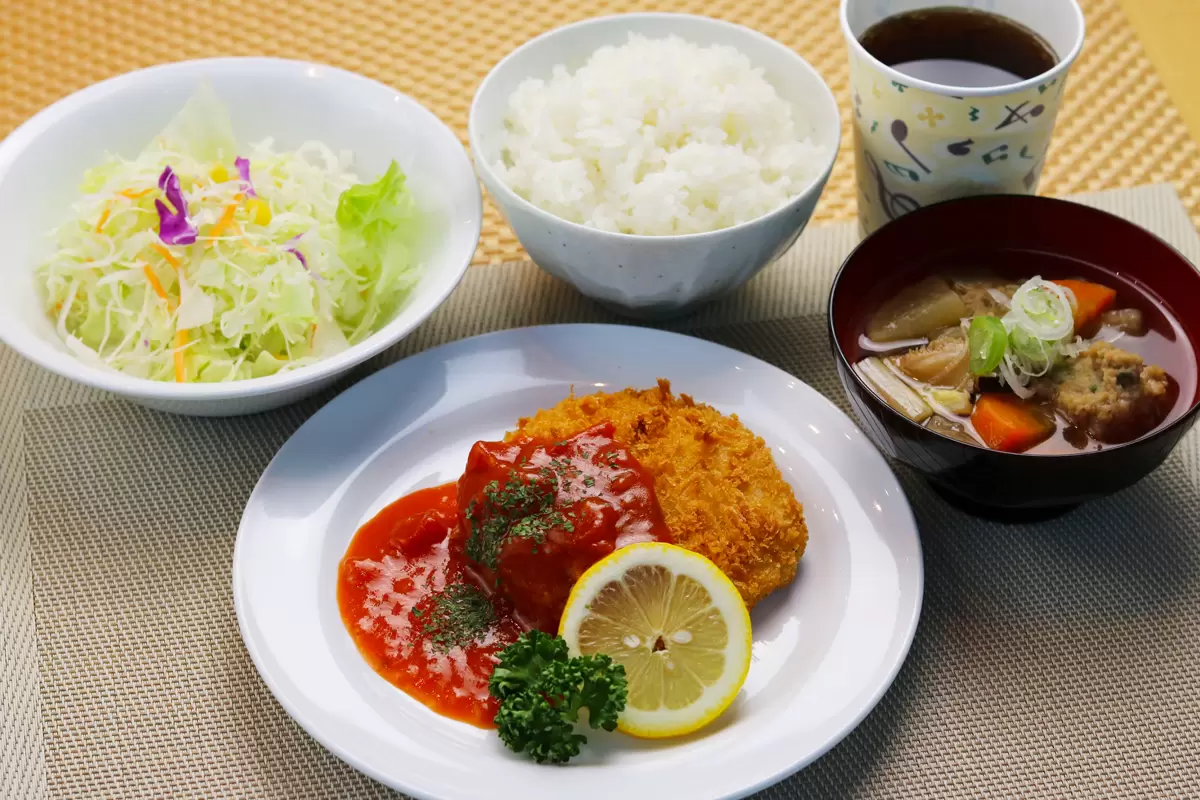 Exciting Ocean Discoveries in Iwaki: Seafood, an Aquarium, and Great Views