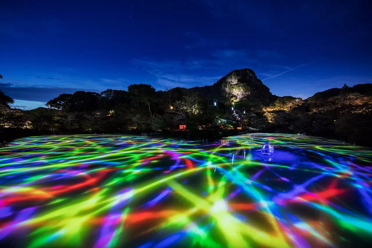 TeamLab’s Enchanting Night Forest: Mifuneyama Rakuen Garden