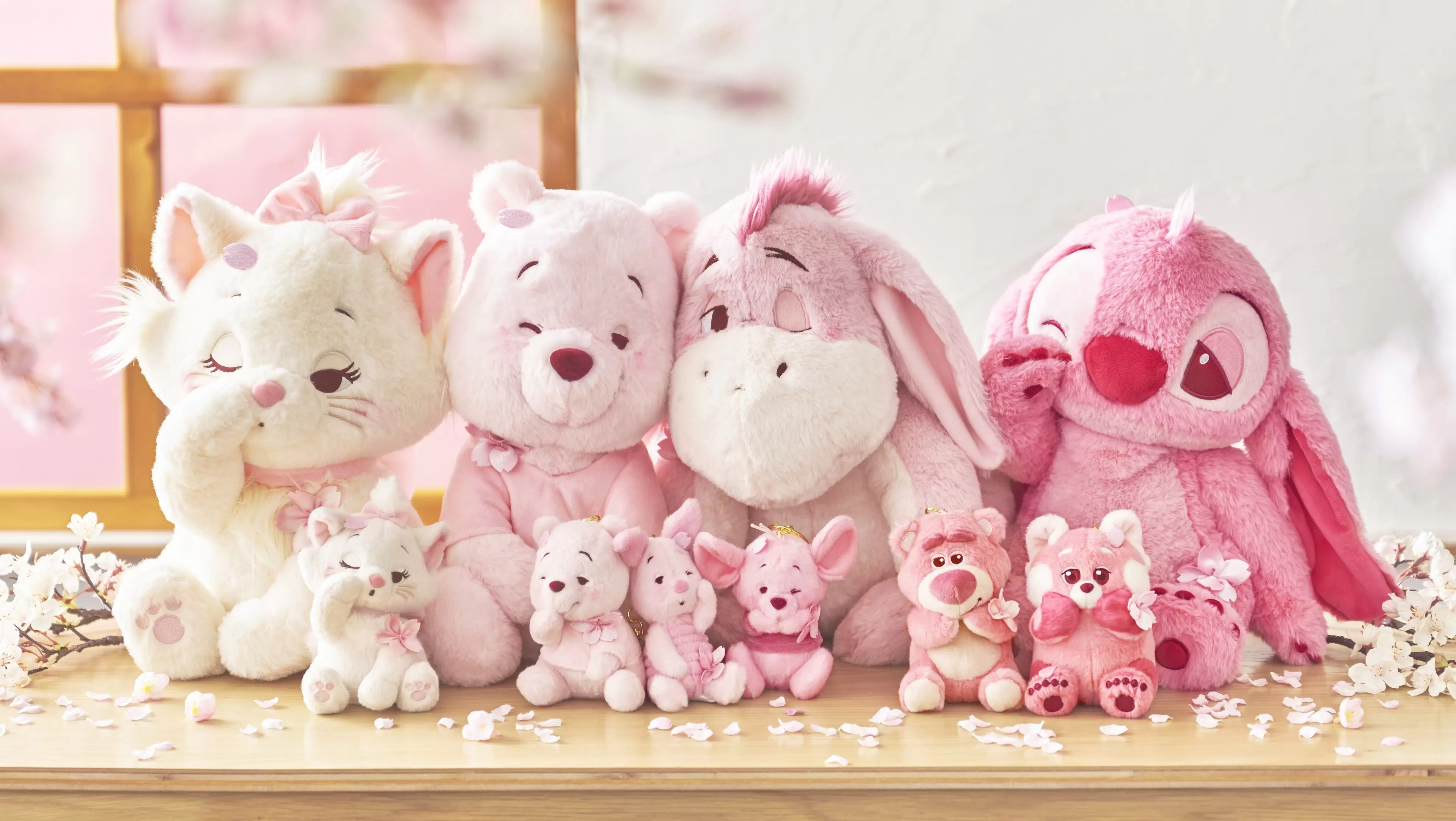 迎接2024年櫻花季！Disney Store櫻花色維尼、史迪奇，浪漫上市