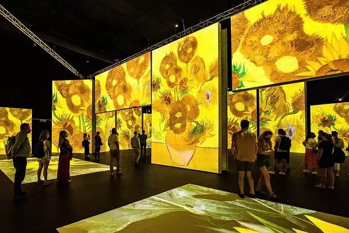 A World of Light and Color! Van Gogh Alive in Japan 2024