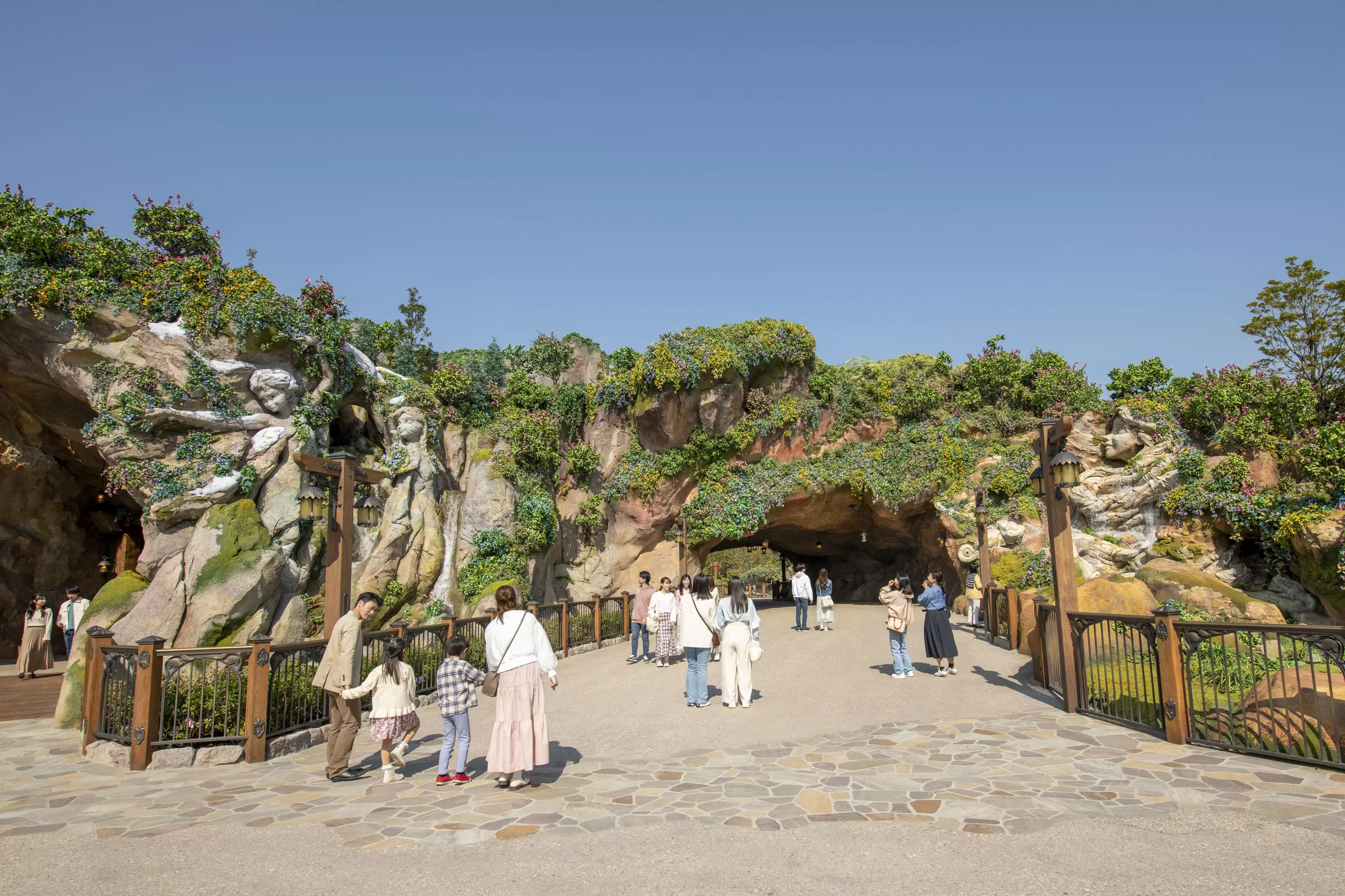 2024年6月東京迪士尼海洋「夢幻泉鄉」開幕，遊樂設施、周邊商品等情報新公開！