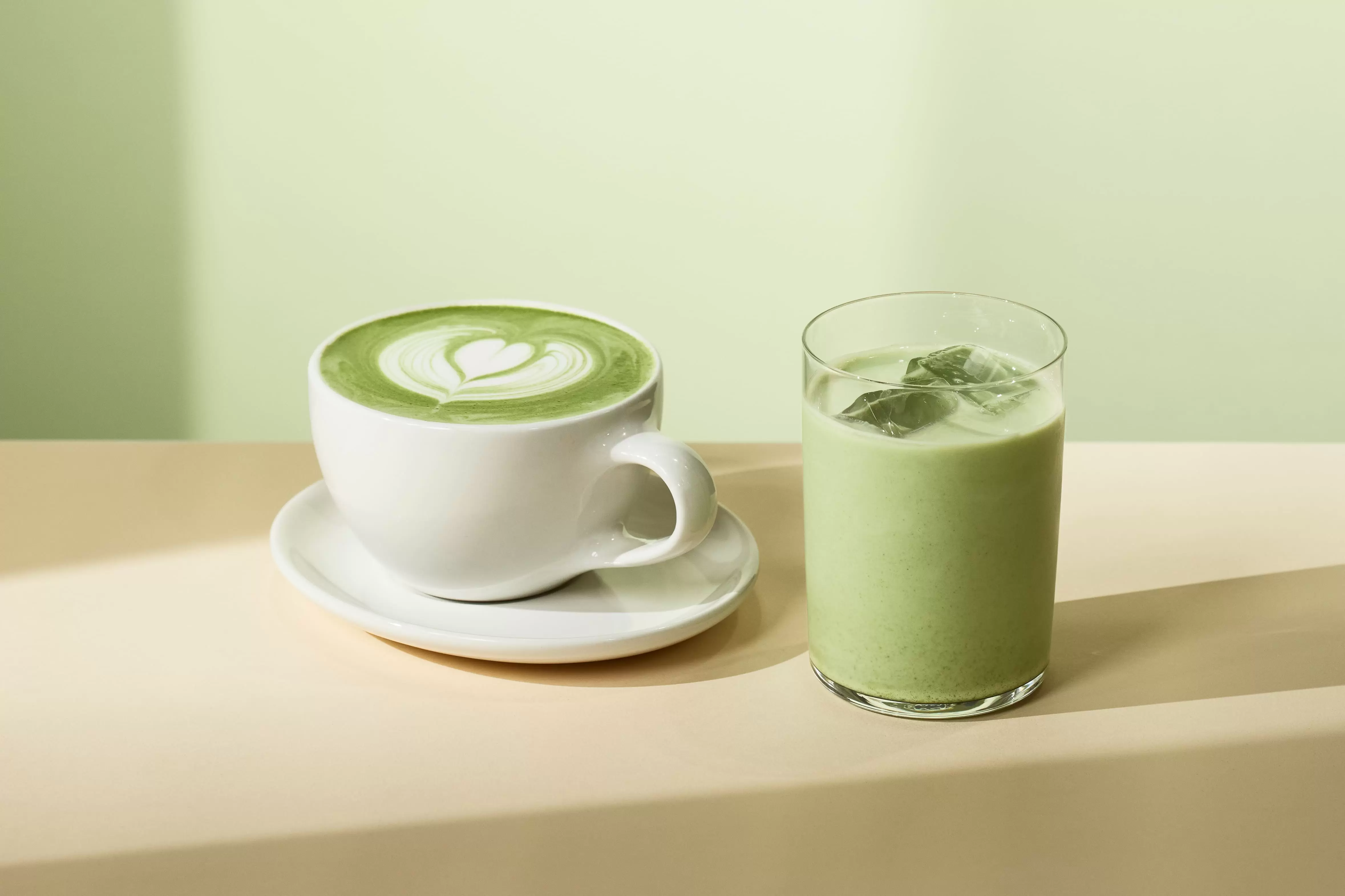 日本藍瓶咖啡新飲品「抹茶拿鐵」新登場，品嚐來自京都利招園茶舖的香濃！