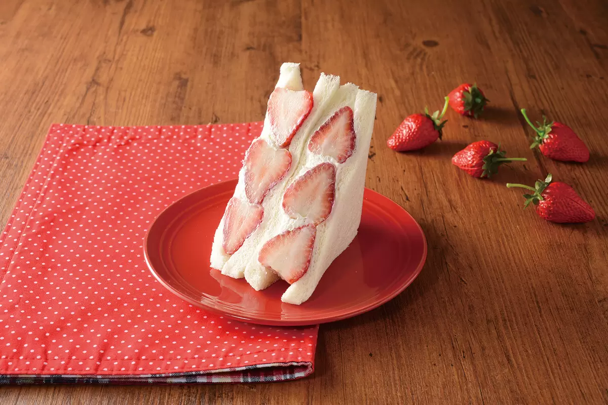 草莓、草莓，滿滿的草莓！LAWSON推出多種草莓商品擄獲大家的胃！