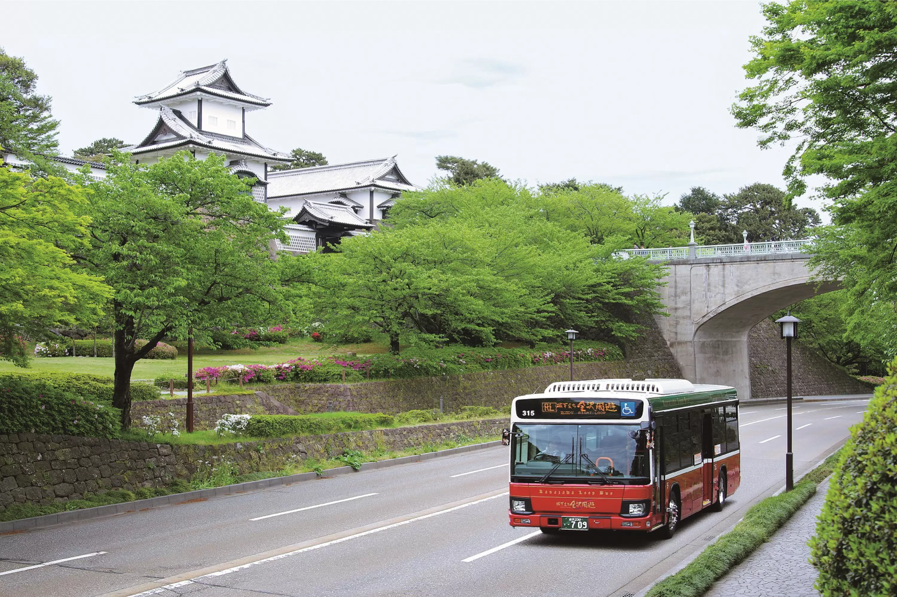 Castle Town (clockwise route) Kanazawa Loop Bus<br /> 
