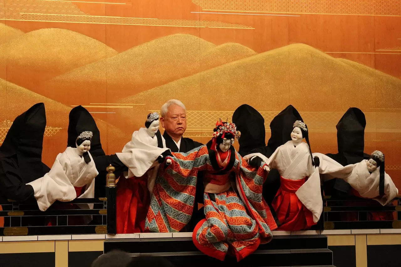 Sanyo-so puppet theater