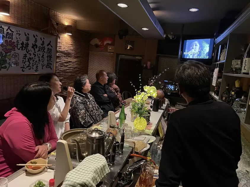 After enjoying some delicious food at an izakaya, head to a night spot.<br /> 