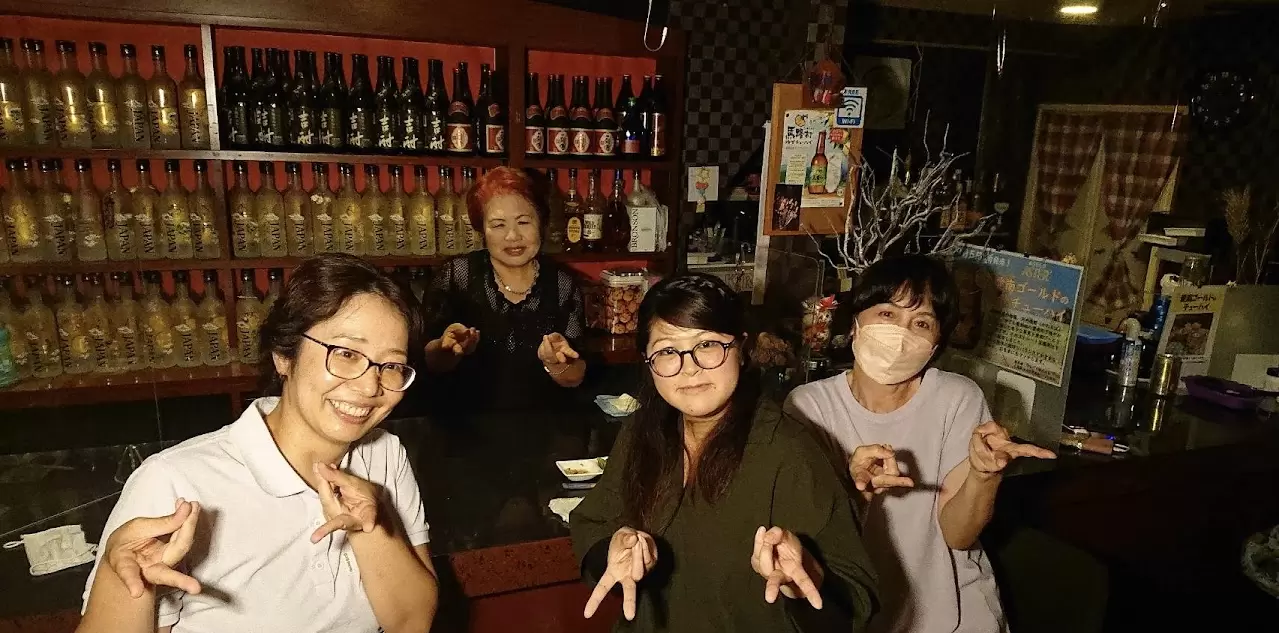 There are many different shops in the town, so I would like people to visit not just one, but two or three shops and interact with the locals.<br /> 