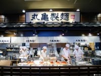 丸亀製麺 店内