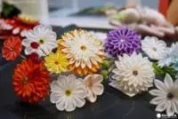 『淺草橋』從指尖誕生的藝術，200年歷史的手工髮飾專門店「つまみ堂」（一凛堂）