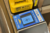 【日本自由行必看】搭電車刷信用卡就能進站！感應支付方式與可使用路線介紹