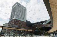 JR Kyushu Hotel Blossom Oita: Direct Access to Oita Station, with Hot Springs