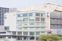 【金澤】車站附近的購物中心「金澤FORUS」！人氣品牌、美妝、金澤美食、伴手禮一次滿足