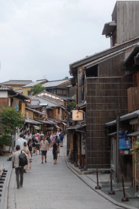 [2-Day, 1-Night Kyoto - Part 2] Enjoy gourmet food and tableware in Gojo! Recommended itinerary