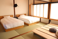 Japanese-style room bed