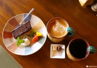 Tasokare Coffee in Naha: The Scent of Roasting Beans and Indie Vibes