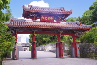 Okinawa's Shuri Castle: History, Features, Access Tips 2026