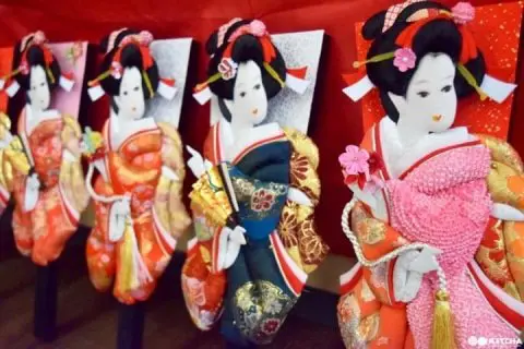 人形「帰り道」伝統工芸 人形　和紙貼り 和紙(わし) 、藍染(あいぞ) め、日本人形(にほんにんぎょう) など