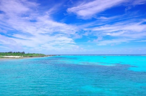 沖縄離島の魅力と交通アクセス